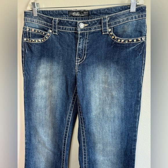 Cello Women’s Rhinestone Embellished Fleur de Lis Boot Cut Jeans Size 14 - Picture 4 of 8